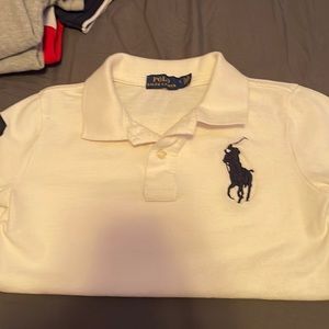 White polo colar